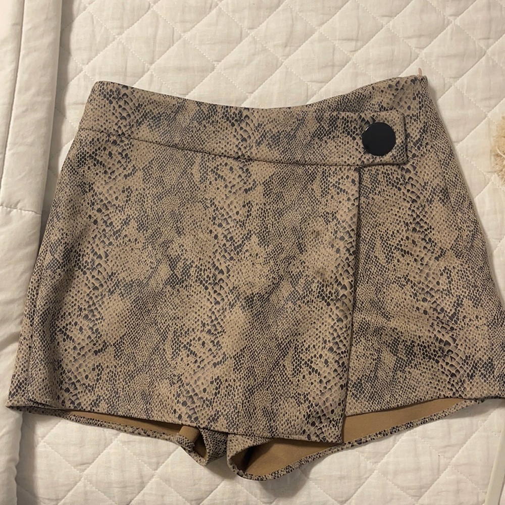 Zara snakeskin skort